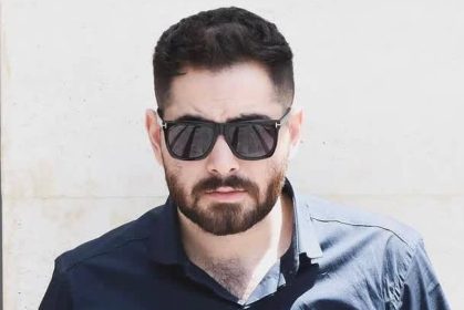 پویا صباغ طراح محصول